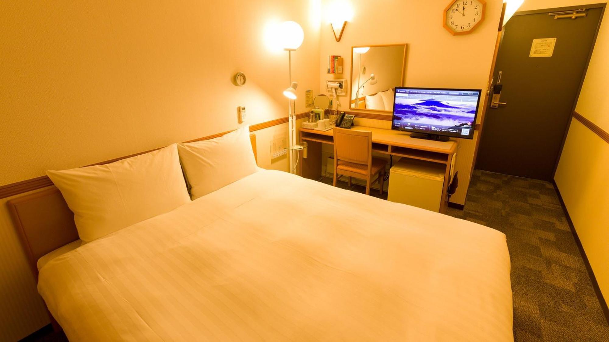 Toyoko Inn Kobe Sannomiya-Eki Higashi Room photo