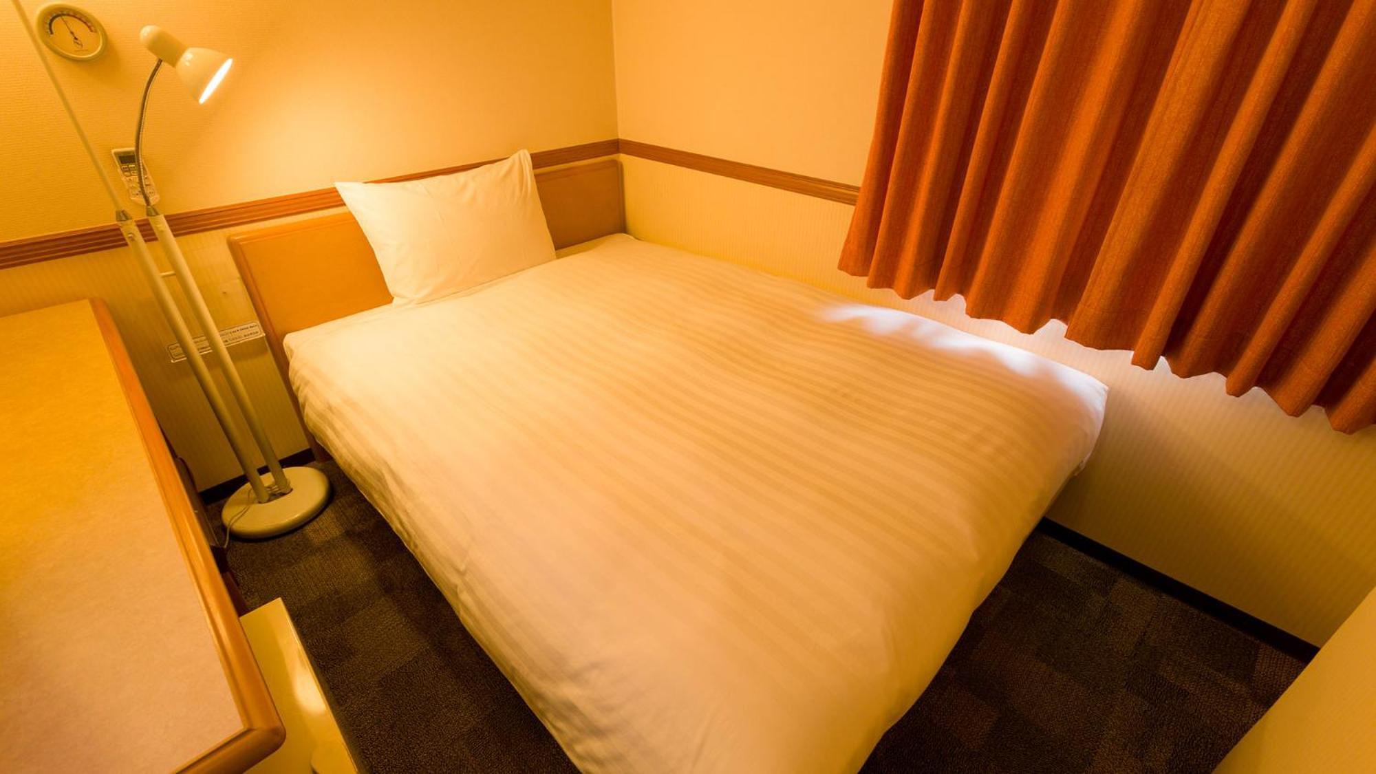 Toyoko Inn Kobe Sannomiya-Eki Higashi Room photo