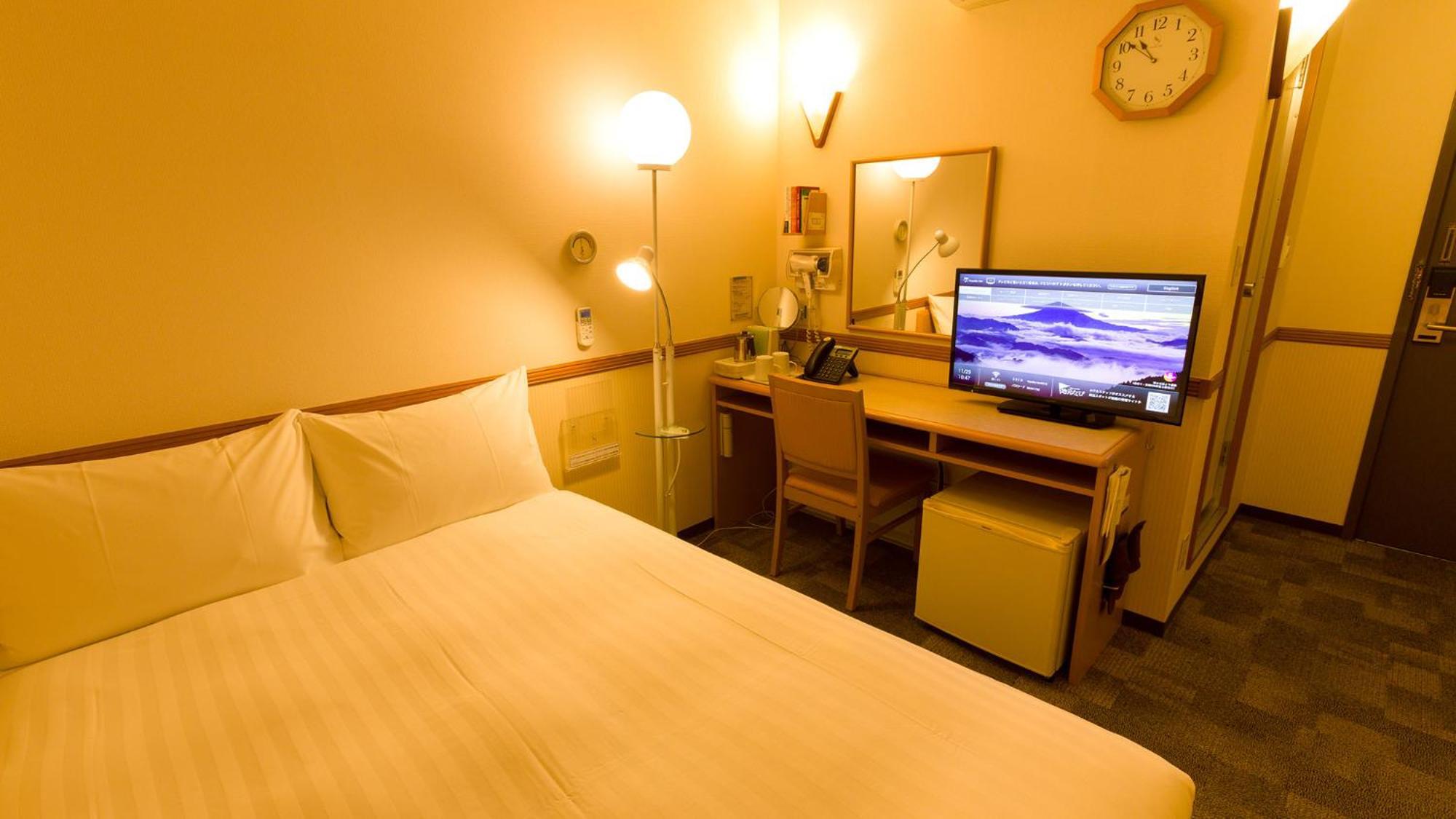 Toyoko Inn Kobe Sannomiya-Eki Higashi Room photo