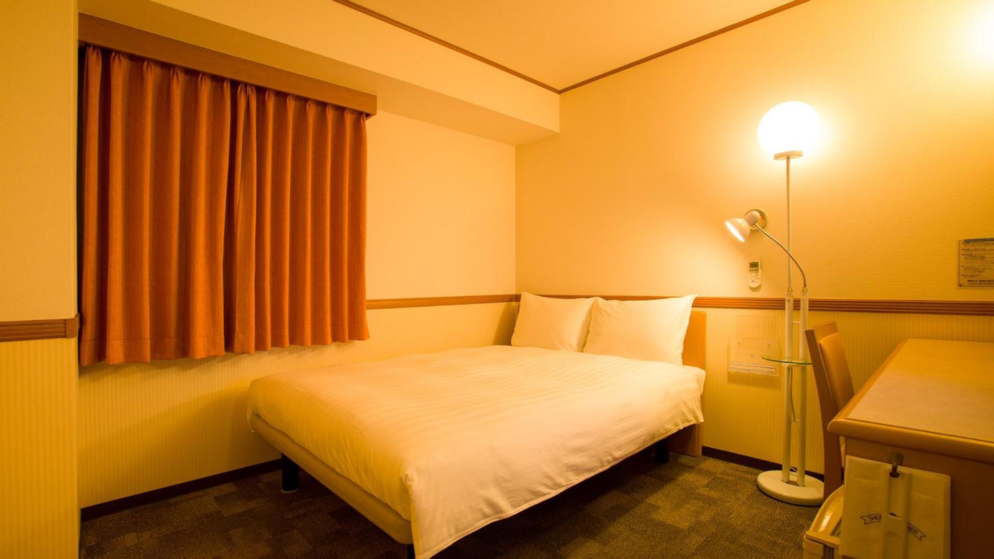 Toyoko Inn Kobe Sannomiya-Eki Higashi Room photo