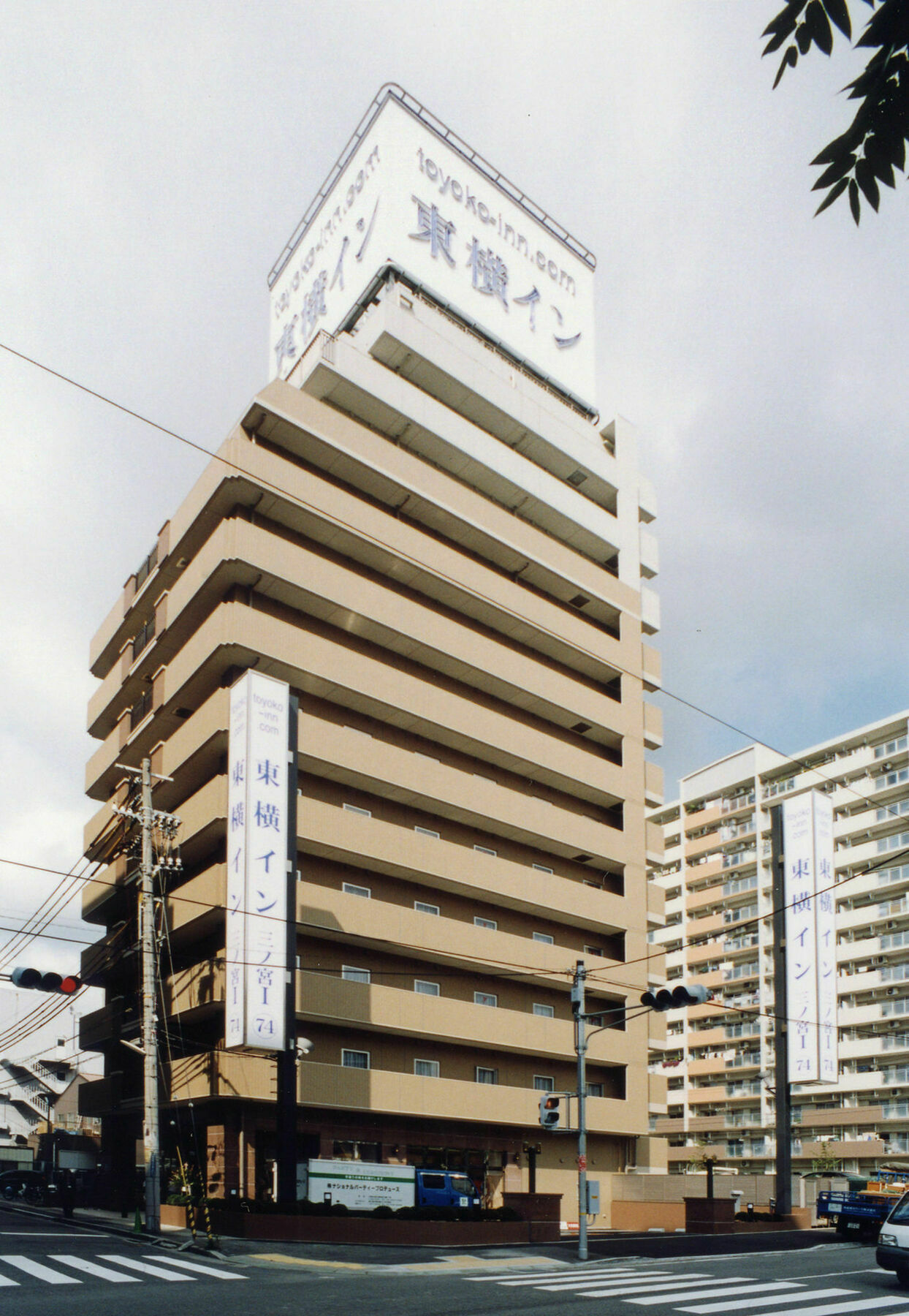 Toyoko Inn Kobe Sannomiya-Eki Higashi Exterior photo